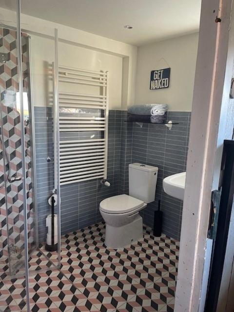 Holiday Cottage De Garage Inn Hank Bagian luar foto