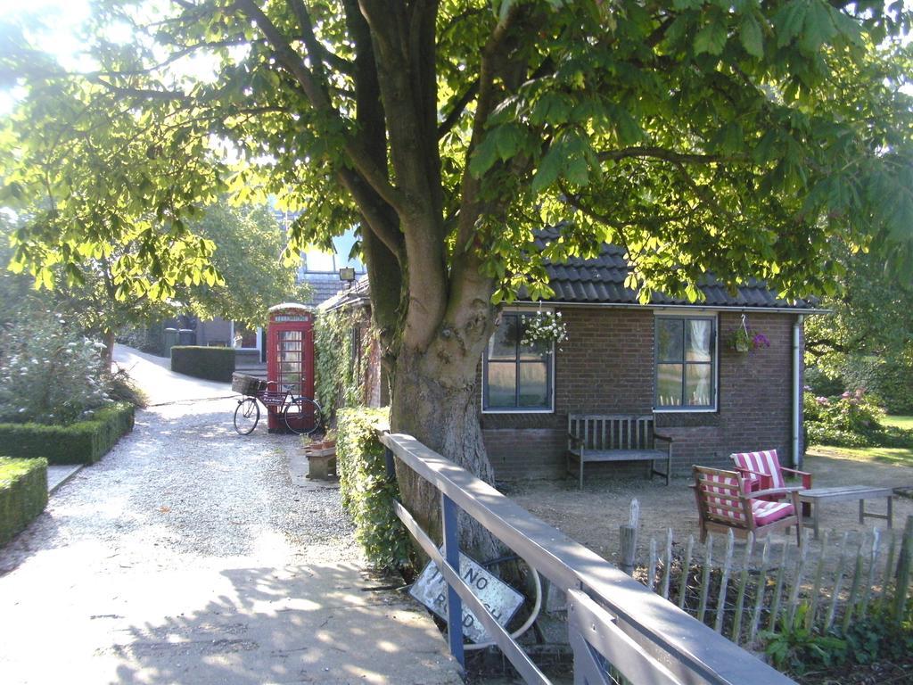 Holiday Cottage De Garage Inn Hank Bagian luar foto