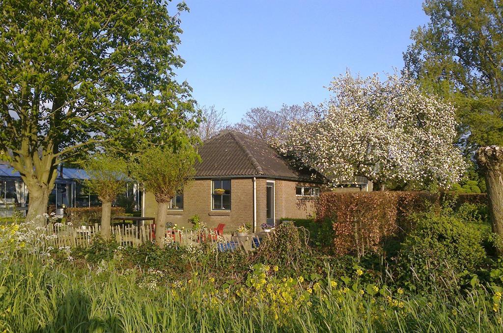 Holiday Cottage De Garage Inn Hank Bagian luar foto