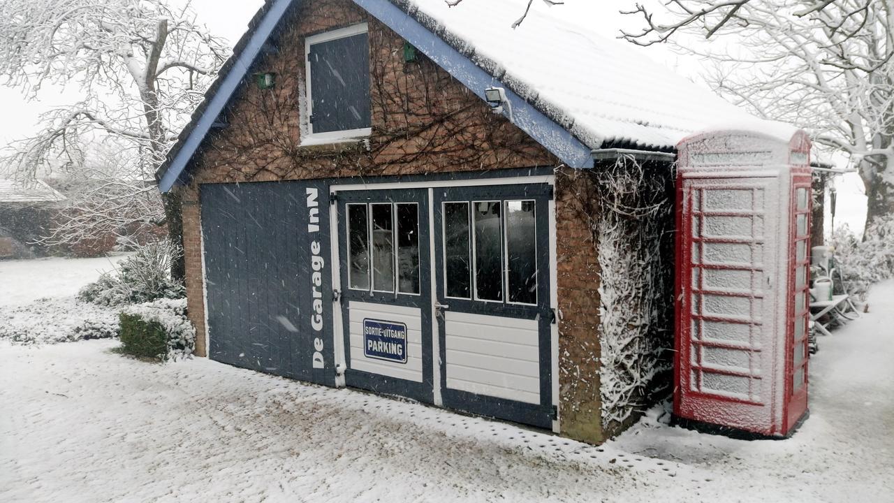 Holiday Cottage De Garage Inn Hank Bagian luar foto
